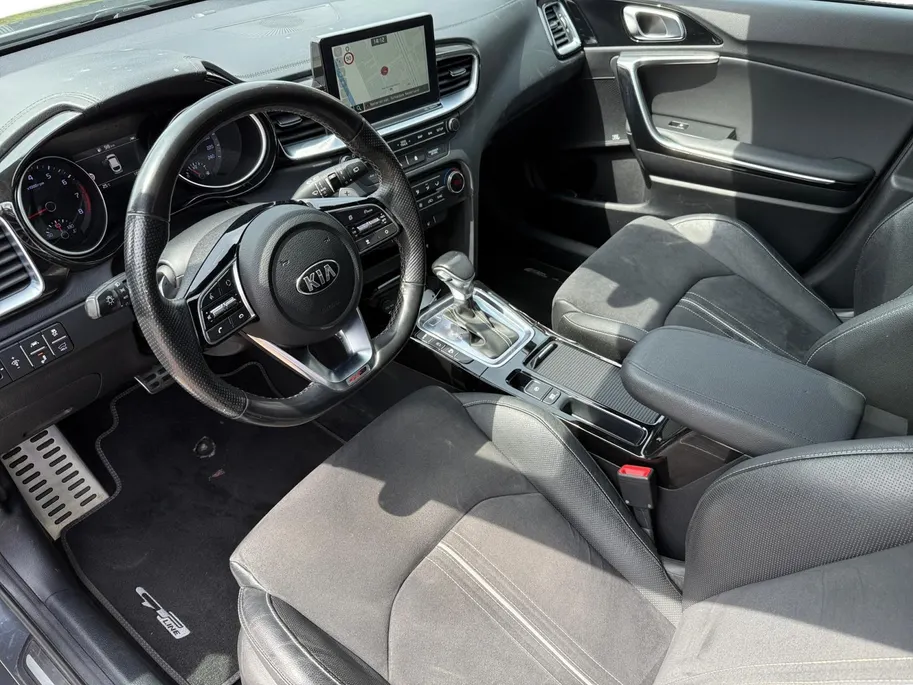 Kia ProCeed 1.4 T-GDI GT-PlusLine TREKHAAK | PANORAMADAK | JBL | MEEST LUXE UITVOERING | 12 MAANDEN BOVAG GARANTIE