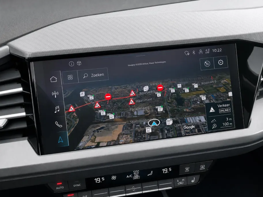 Audi Q4 e-tron 45 quattro Advanced edition 82 kWh 210kW/286PK · Panoramadak · Trekhaak · Camera · Apple/Android Car Play · Adaptive Cruise Control · Elektrische stoelverstelling · Stoelverwarming · Drive select