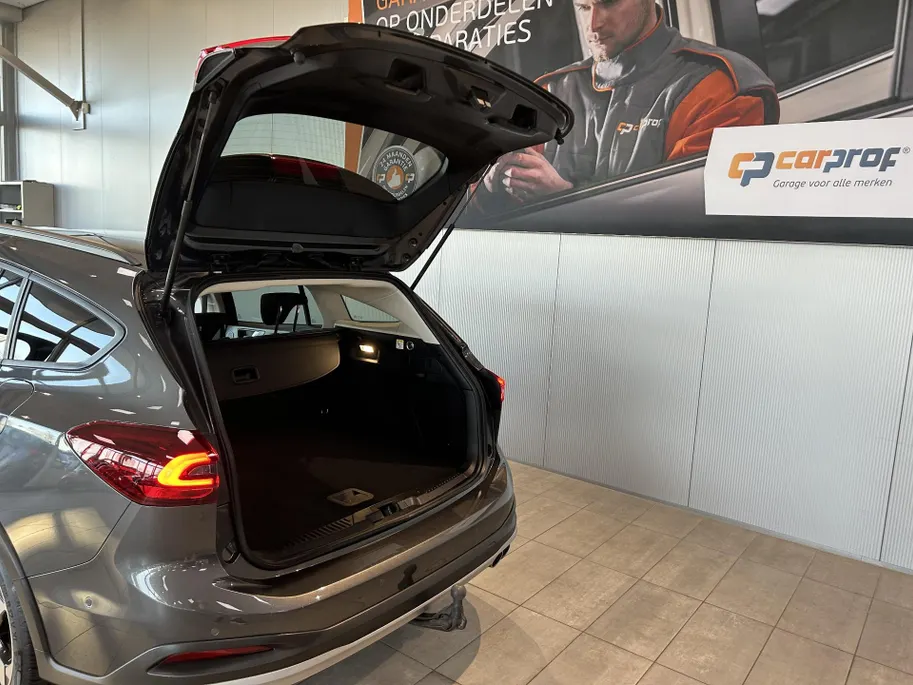Ford Focus Wagon 1.0 EcoBoost Hybrid Active Style