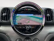 MINI Countryman 1.5 Cooper MINI Yours |achteruitrijcamera| Extra getint glas |Cruise control adaptief| Comfortstoel(en)| Lederen bekleding| 12 maanden Bovag Garantie|