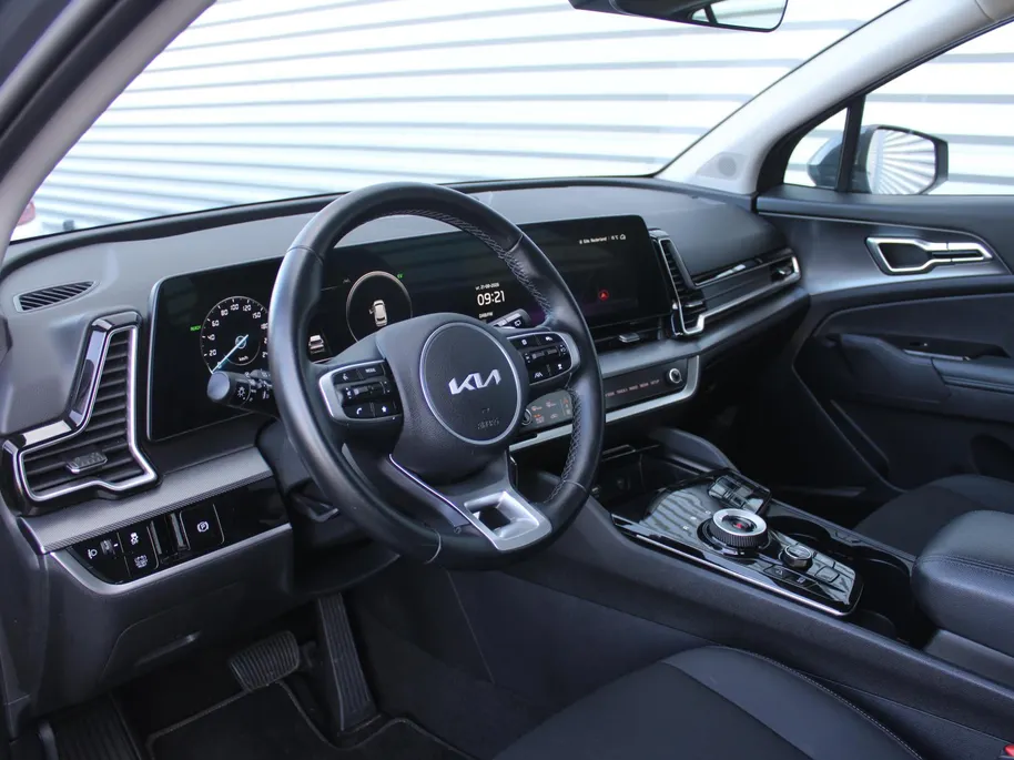 Kia Sportage 1.6 T-GDi Hybrid DynamicLine | Camera | Cruise adapt. | Navi | 17' LM | Clima v+a | LED | Apple Carplay/Android Auto |