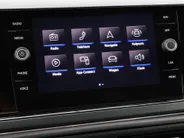 Volkswagen Polo 1.0 TSI 110pk DSG R-Line · Camera · Matrix LED · Stoelverwarming · Apple/Android Car Play · ACC · P-Sensoren · 17'Velgen ·