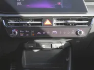Kia Niro 1.6 GDi Hybrid ExecutiveLine | Camera | Leer | Schuifdak | Stoelverwarming+ventilatie | Elektr. stoelverstelling + achterklep | 18' LM | HUD |