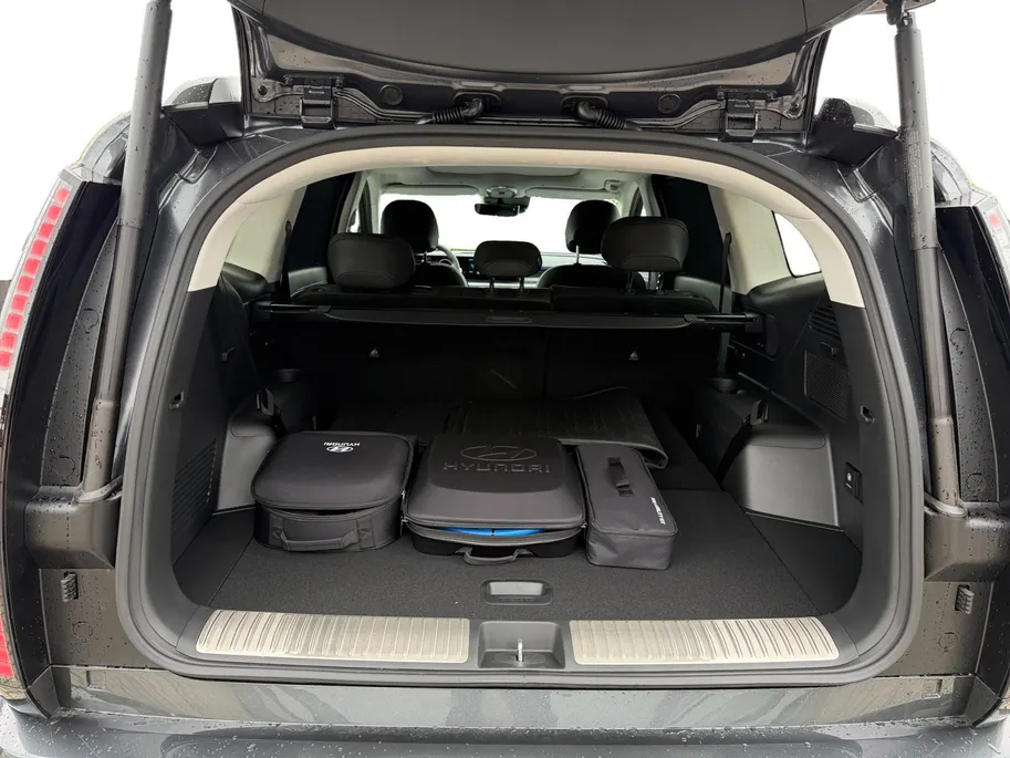 Hyundai IONIQ 9 Lounge 110kWh AWD+ | SUPER GAVE ACTIE, NU TOT €6.000,- KORTING | OP=OP | UIT VOORRAAD LEVERBAAR |