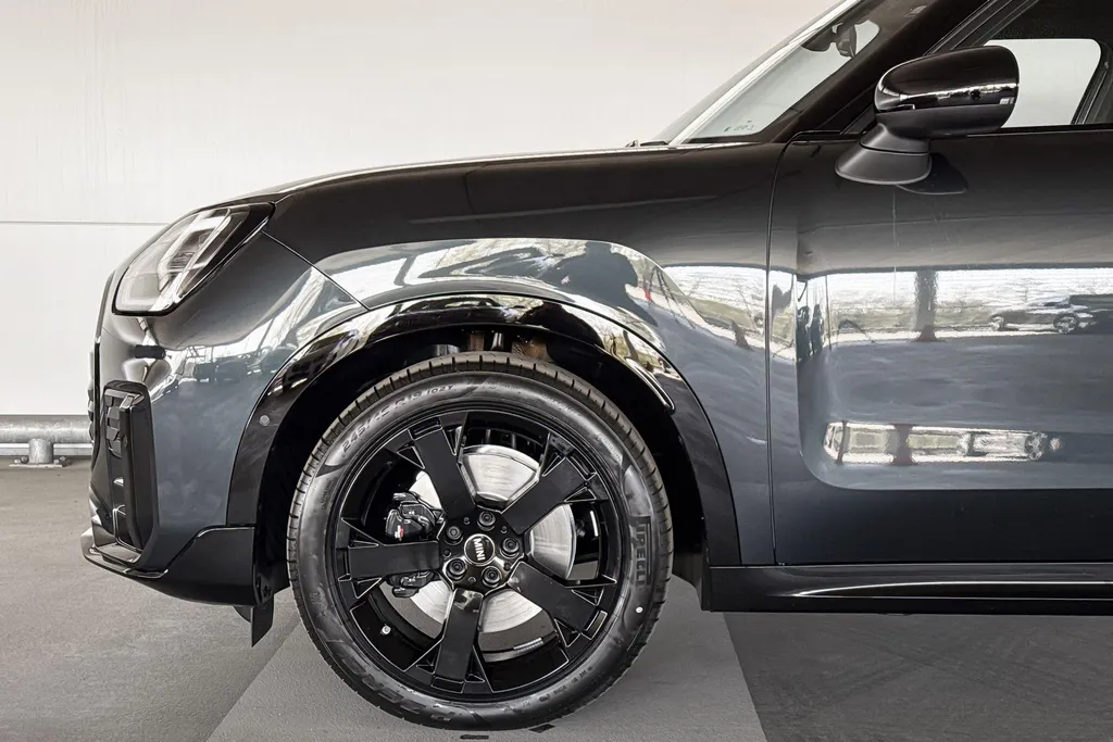 MINI Countryman Electric E John Cooper Works M 66.5 kWh