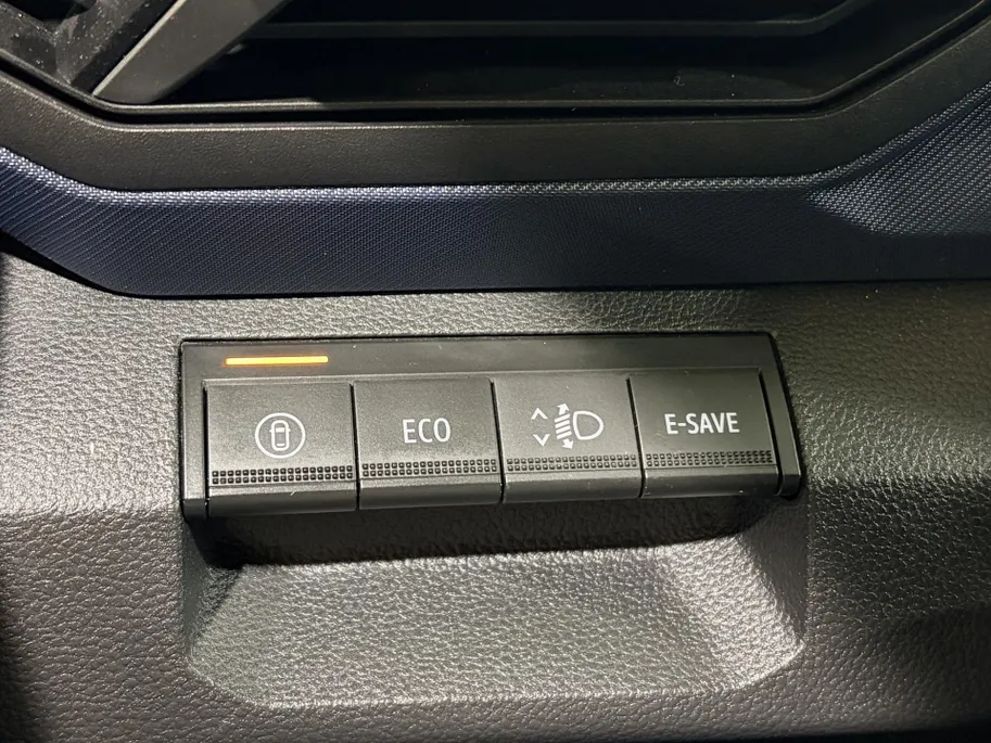 Dacia Duster 140PK Hybrid Journey Automaat | 1ste Eigenaar | Navigatie | Apple Carplay/Android Auto | 360 Camera | Dodehoek Detectie | Parkeersensoren | Climate Control | Cruise Control | USB-C | Licht & Regen Sensor |