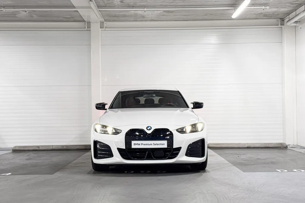 BMW i4 M60
