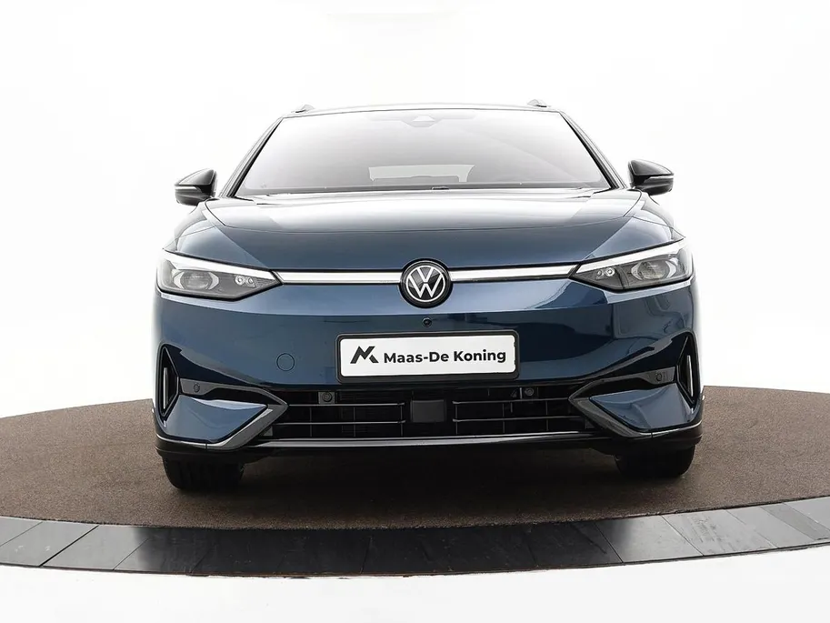 Volkswagen ID.7 Tourer Pro Limited Edition 77kWh 286pk · Navigatie · 360 camera · Trekhaak · 20' LM velgen