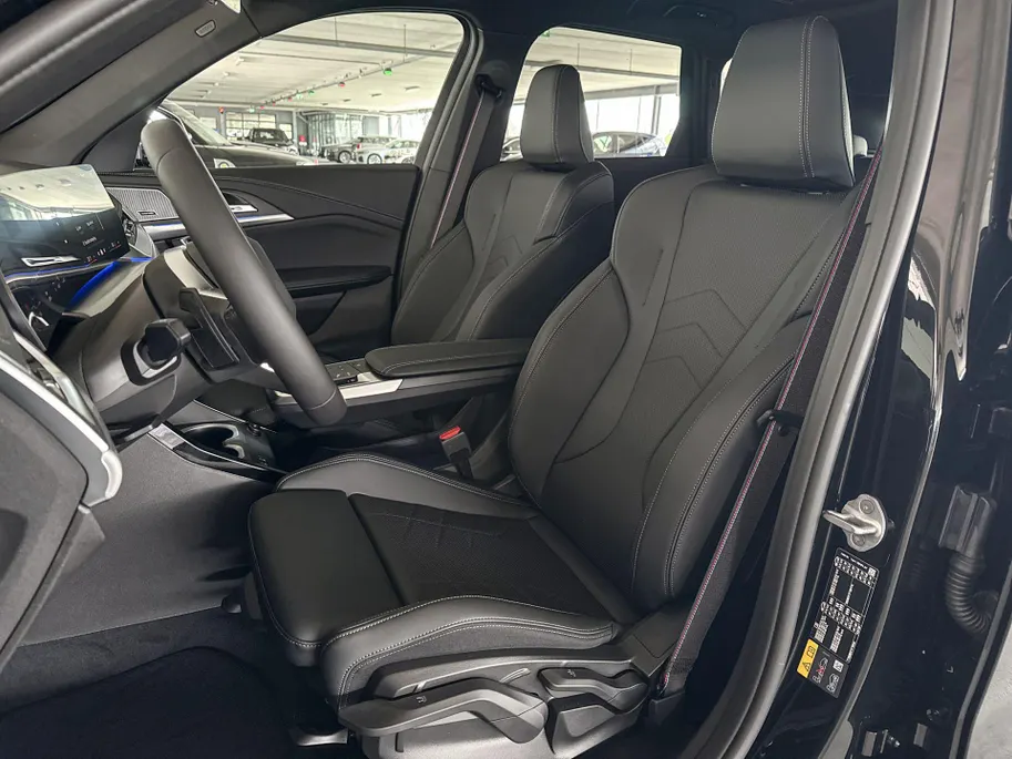 BMW iX1 eDrive20 67 kWh M Sport Edition