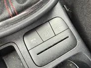 Ford Puma 1.0 EcoBoost Hybrid 125 pk ST-Line Navigatie - Apple Carplay/Android Auto - Winter Pack