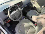 Kia EV2 Plus Advanced 42.2 kWh STOEL & STUURVERWARMING | PANORAMADAK | ELEKTRISCHE STOELVERST | RESTERENDE FABRIEKSGARANTIE TM 2036