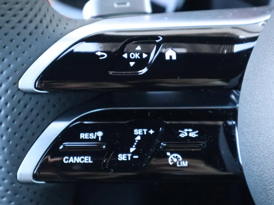 Mercedes-Benz CLA Shooting Brake 180 Star Edition AMG Line LIMITED