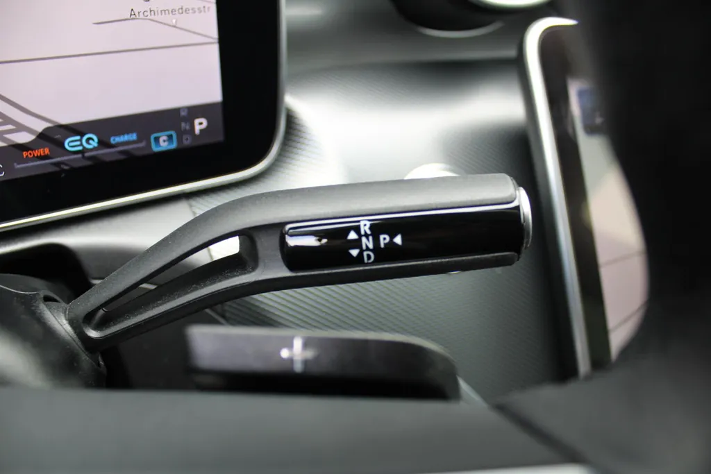 Mercedes-Benz C-Klasse Estate 180 Business Line | Stoelverwarming | Camera | Elek. stoelverstelling + achterklep | Draaloze telefoonlader | 17” LM | LED | Clima | Navi |