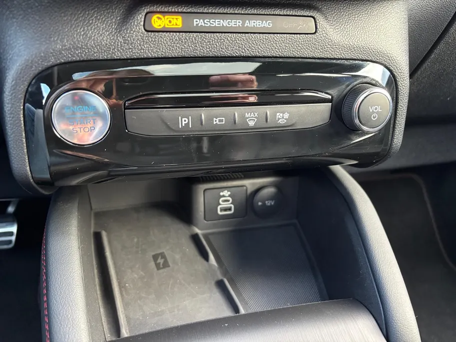 Ford Kuga 2.5 PHEV ST-Line X | NL auto! | Panoramadak | Trekhaak (2100KG trekgewicht | Adaptieve Cruise Control | Winterpack | HUD |