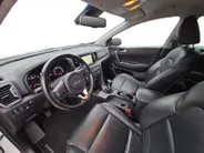 Kia Sportage 1.6 GDI DynamicLine | Dealer Onderhouden | Stoelverwarming voor en achter | camera | Navigatie | Cruise Control | LM Velgen 17' | Lader | 12 Maanden BOVAG Garantie |