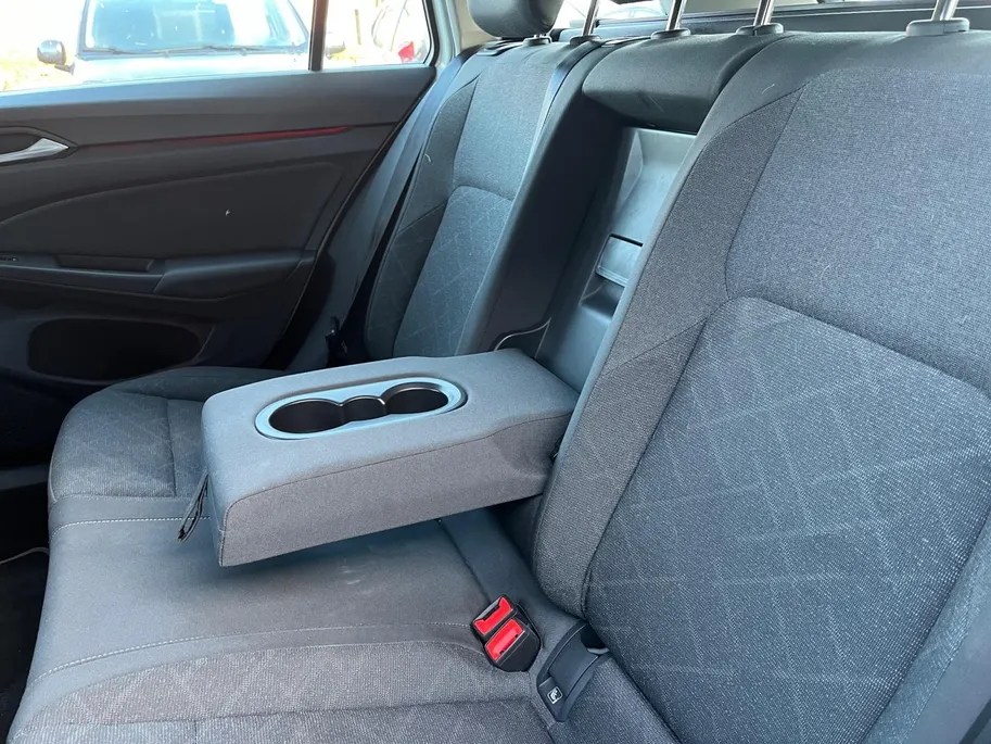Volkswagen Golf Variant 1.0 eTSI Life Business LED | CarPlay | Parkeersens. | Adapt. cruise control | Digitaal cockpit | Etc.