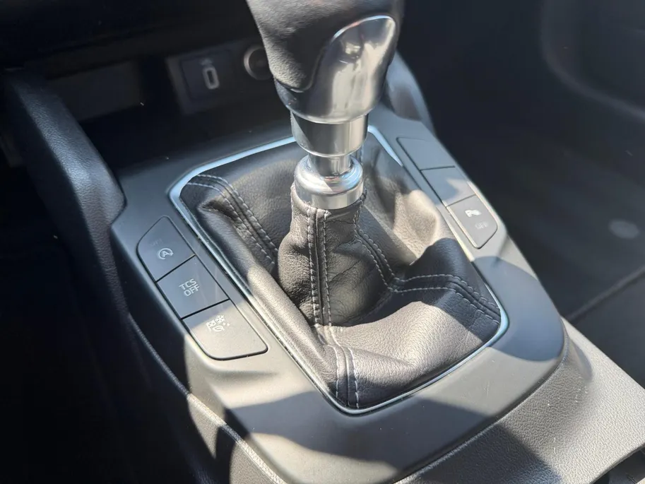 Ford Focus 1.0 EcoBoost Active Business | Parkeersensoren voor en achter | Navigatie | 17' lichtmetalen velgen | Apple carplay & Android auto | Keyless entry | Bovag garantie |