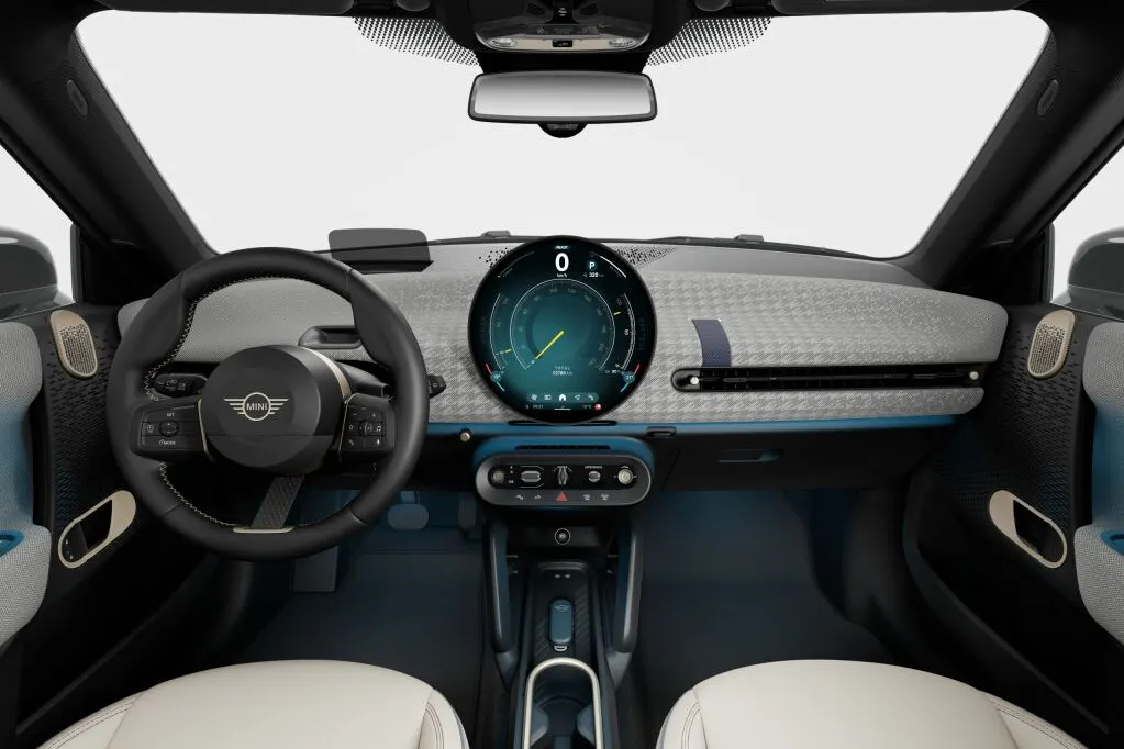 MINI Cooper 3-deurs Electric Cooper E Favoured L 40.7 kWh