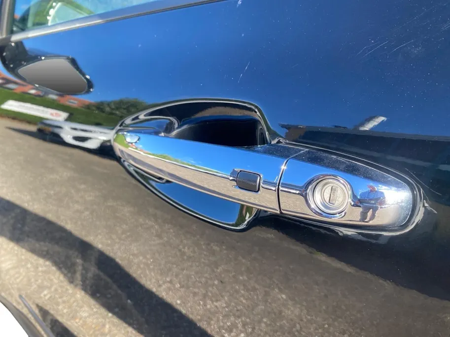 Kia e-Niro DynamicPlusLine 64 kWh Climate control | Stoel,- en stuurverwarming | Parkeercamera | Cruise control | Elek. schuif/kanteldak | 16 inch LM velgen | SOH 98.6% |