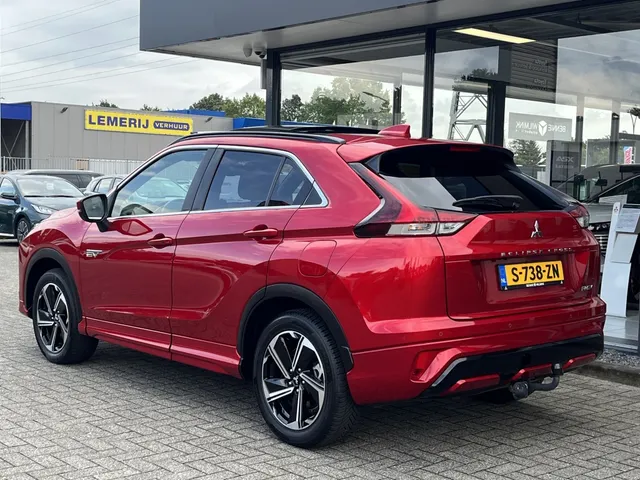 Mitsubishi Eclipse Cross 2.4 PHEV Instyle+ | Panoramadak | Trekhaak | All Seasons
