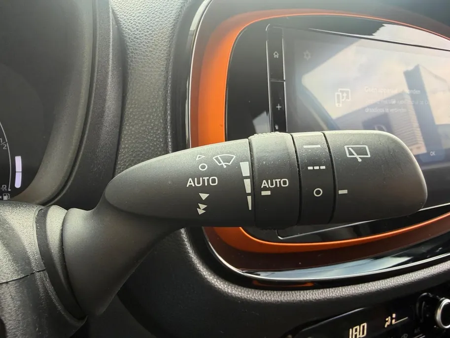 Toyota Aygo X 1.0 VVT-i MT Limited | Apple Carplay & Android Auto | Stoelverwarming | JBL Audio | Camera | Parkeersensoren | LMV | Cruise & Climate Control | Dealer Onderhouden | 12 Maanden BOVAG Garantie