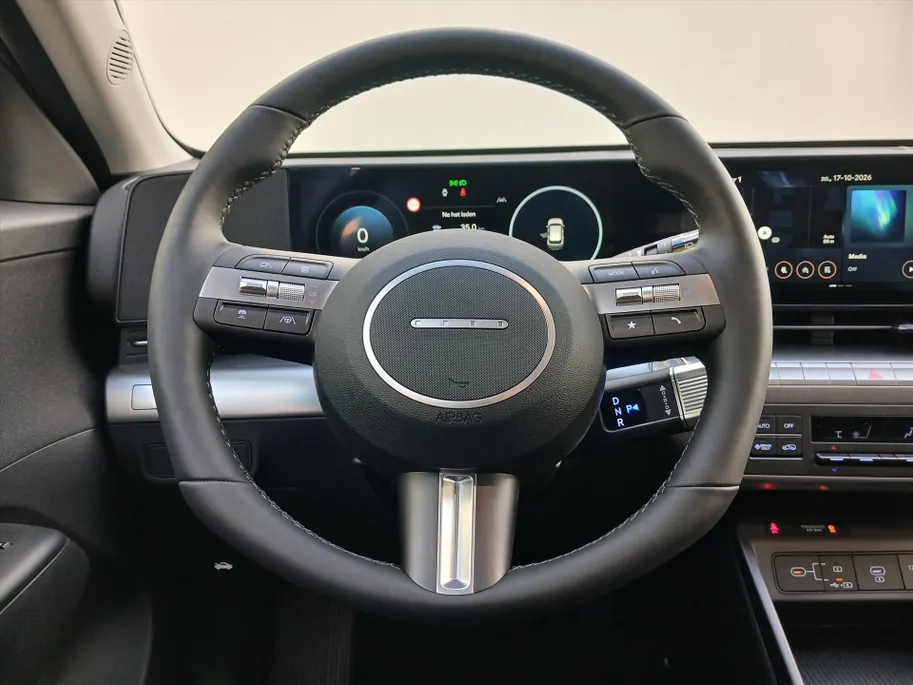 Hyundai Kona 64,8 kWh 204pk Pure Edition + Comfort Pack / DIRECT LEVERBAAR! / Demonstratieauto / 19' velgen!