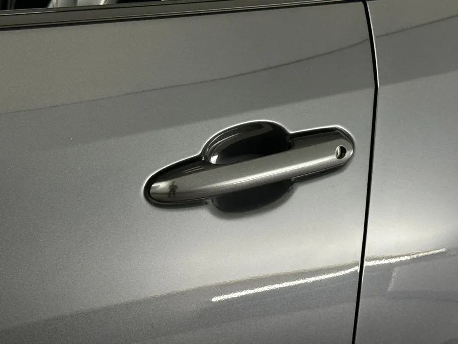 Suzuki Across 2.5 Plug-in Hybrid Style Automaat | Trekhaak | 19'' L.M. Velgen | Elektrische achterklep