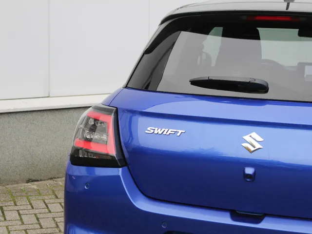 Suzuki Swift 1.2 Select Smart Hybrid | Navi | Adap. Cruise | Airco | Camera | Lm-Velgen