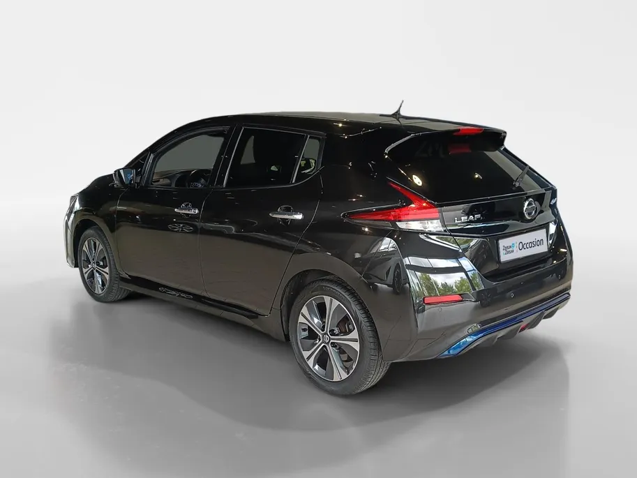 Nissan Leaf e+ N-Connecta 62 kWh | Stuur- en stoelverwarming | 385 WLTP | LM wielen | Adaptive cruise controle | 4seizoenenbanden | one pedal driving | Climate controle |
