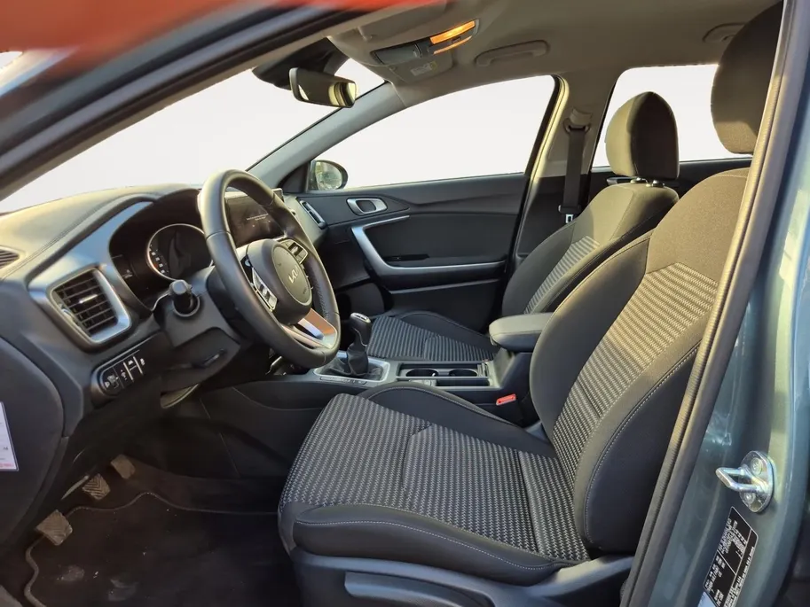 Kia Ceed Sportswagon 1.0 T-GDi DynamicLine | Cruise Control | Climate Control | Navigatie | Carplay/Android Auto | Camera |