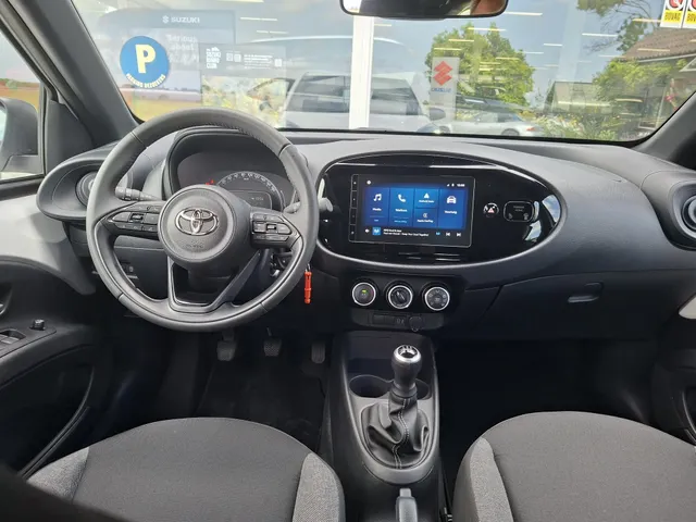 Toyota Aygo X 1.0 VVT-i MT Play AIRCO | CRUISE | NL-auto | rijklaarprijs !!