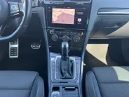 Volkswagen Golf 2.0 TSI 4Motion R | Carplay | Stoelverwarming | Parkeercamera | Climate Control