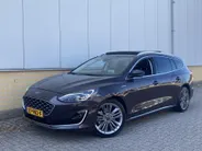 Ford Focus 1.0 EcoBoost 125 pk Vignale Wagon Panoramadak - Design Pack - Winter Pack - Lederen bekleding