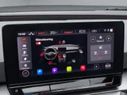 CUPRA Leon 1.4 TSI 245pk DSG eHybrid VZ Business · Camera · Panoramadak · Stoel-& Stuurverwarming · Keyless · 19'' Inch ·
