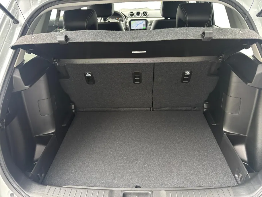 Suzuki Vitara 1.4 Boosterjet Style | €2000,- Korting | Navigatie | Achteruit rij camera | Stoelverwarming | 10 Jaar Fabr Garantie |