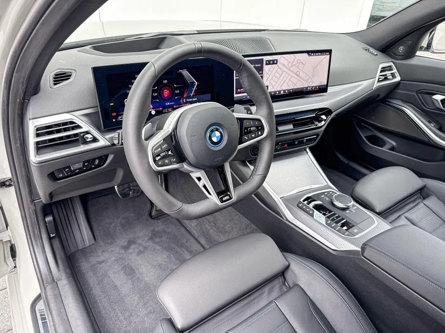 BMW 3 Serie Touring 330e