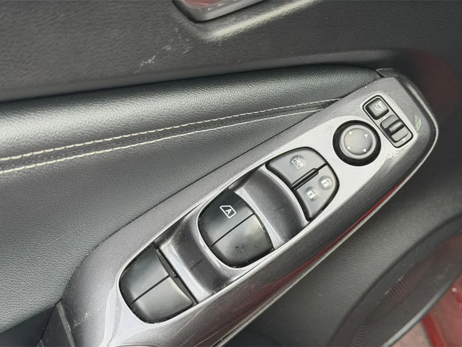 Nissan Juke 1.0 DIG-T N-Connecta AUTOMAAT | 12 MAANDEN GARANTIE | STOELVERWARMING | NAVIGATIE | CLIMATE CONTROL