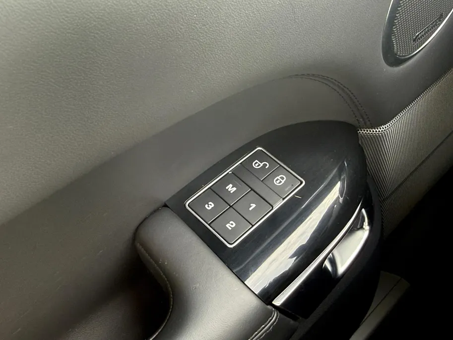 Land Rover Range Rover Sport 2.0 P400e Autobiography Dynamic | Dealer onderhouden | Panoramadak | Stoelkoeling/Verwarming | Luchtvering | Head-Up | Full Optie! | 12 maanden garantie! |