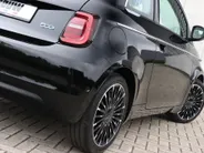 Fiat 500e Cabrio La Prima by Bocelli 42 kWh | JBL | Winter | Camera | 17' VERKOCHT