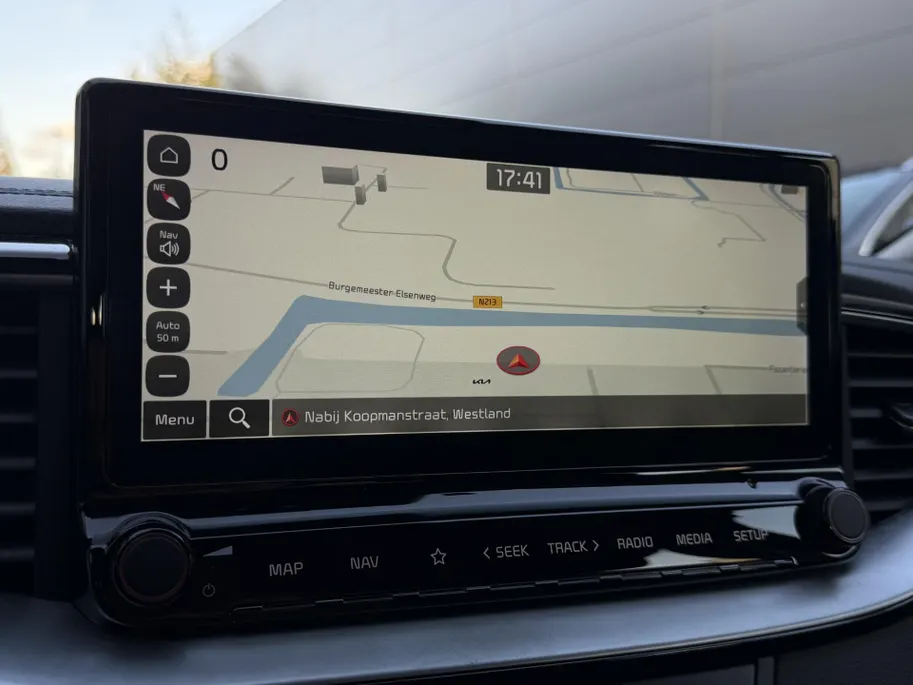 Kia XCeed 1.0 T-GDi DynamicLine | Trekhaak | Achteruitrijcamera | Parkeersensoren achter | Apple/Android Carplay | Navi | Climate Control | LMV