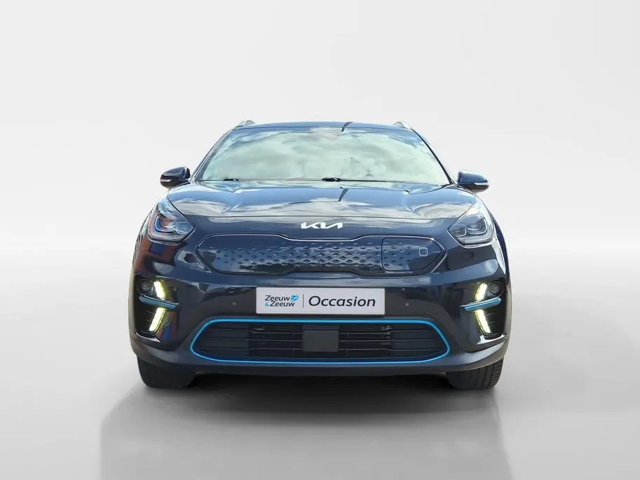Kia e-Niro ExecutiveLine 64 kWh 1e Eigenaar | 3 Fase laden | Metallic lak | Trekhaak | Fabrieksgarantie 27-1-2029 + 3x 1 jaar* | NAP