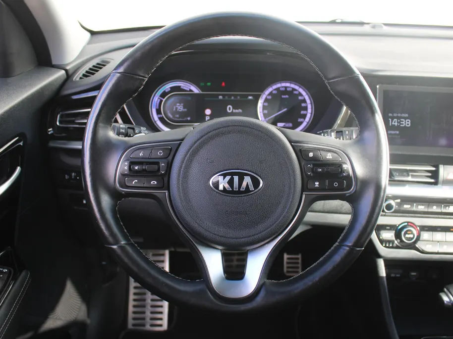 Kia Niro 1.6 GDi Hybrid DynamicPlusLine | Stuur-/stoelverwarming | Camera | Leer | Navi | Clima | Cruise adapt. | LED | Keyless | 16' LM |
