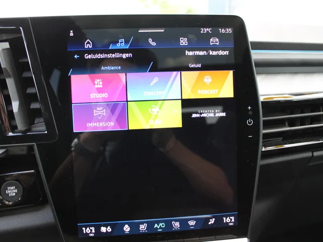 Renault Rafale 1.2 E-Tech full hybrid 200 esprit Alpine | All season | Pack Light & Sound | Nu met € 5000,- voordeel (al verwerkt in de prijs)