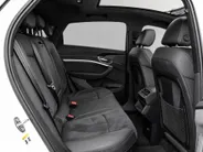 Audi e-tron Sportback 55 quattro S edition 95 kWh 408pk · SOH 99,2% · Panoramadak · 360 Camera · Bang & Olufsen Sound · Afneembare Trekhaak · Matrix LED · Apple/Android Car Play ·