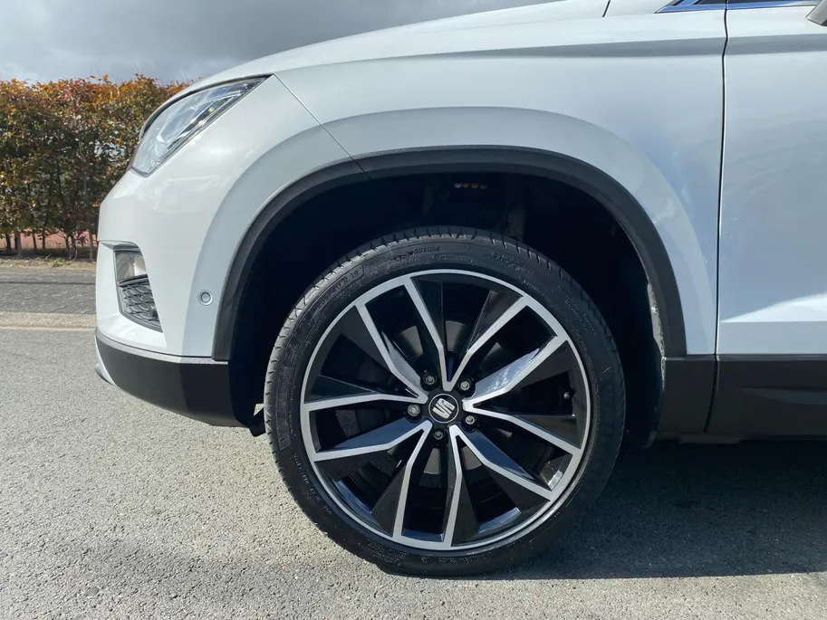 SEAT Ateca 1.4 EcoTSI DSG7-automaat Xcellence Trekhaak | LED | Alcantara | Elektr. koff.klep | 360 camera | etc.