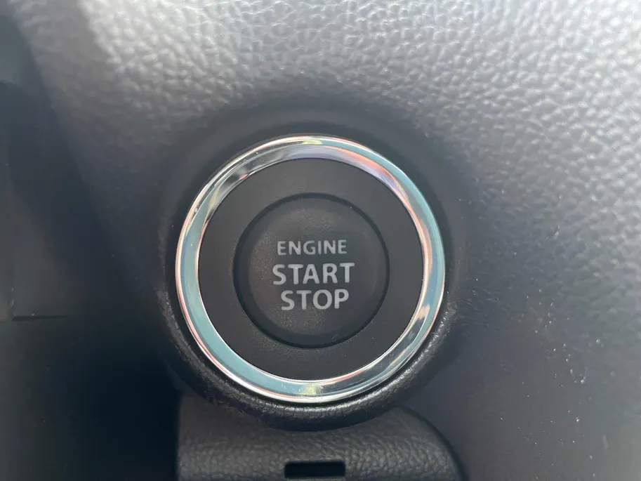 Suzuki Swift 1.2 Style Smart Hybrid | Navigatie| Climate Control| Stoel verwarming| Camera| Parkeersensoren| Multimedia systeem| Keyless start | Dealer onderhouden