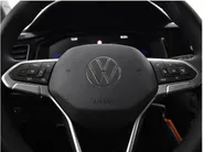 Volkswagen Polo Life Edition 1.0 TSI 95 pk 5 versn. Hand · Bluetooth telefoonvoorbereiding · Airconditioning automatisch, 2-zone (climatronic) ·