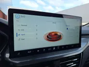 Ford Kuga 2.5 PHEV Titanium | Winterpack | Climate Control | Camera | Apple Carplay&Android Auto | Parkeersensoren | Navigatie | 17' Lichtmetaal |