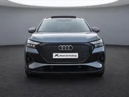 Audi Q4 e-tron 40 S edition 77 kWh 204pk · SOH 93% · Panoramadak · Camera · Keyless · Dodehoeksensor · Head-Up Display · Elek. Achterklep · Apple/Android Car Play ·