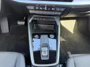 Audi A3 Limousine 30 TFSI Advanced edition | Automaat | Trekhaak | Cruise Control | All Season Banden | Climate Control | Verwarmbare Voorstoelen | Parkeersensoren Achter | Navigatie | Bovag Garantie
